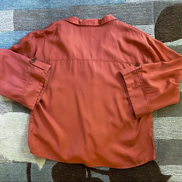 MNY Andrew Marc Top - Picture 7 of 7